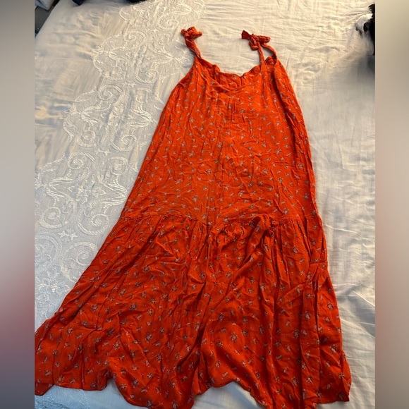 OOTO England ASHLEY Midi Slip Dress (2) - Picture 4 of 9